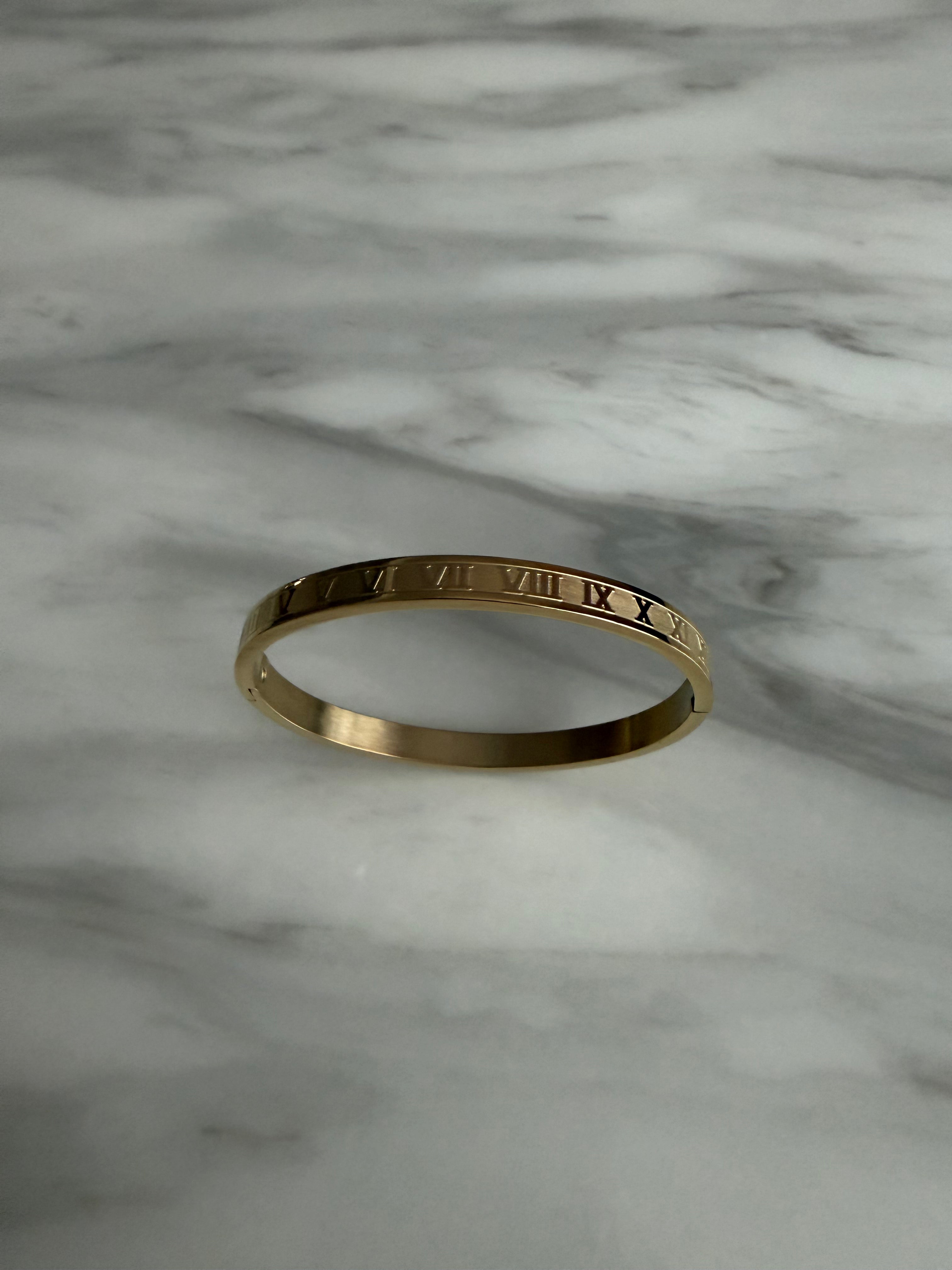 18k Gold Plated Stainless Steel Roman Numeral Bangle